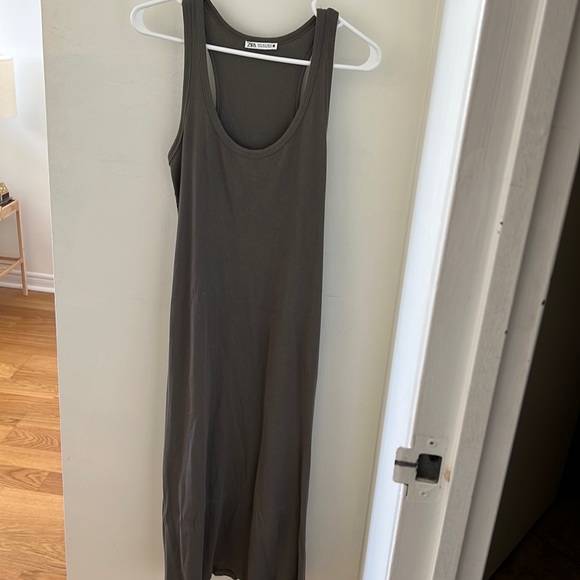 Zara midi dress. Size small. - Picture 1 of 3